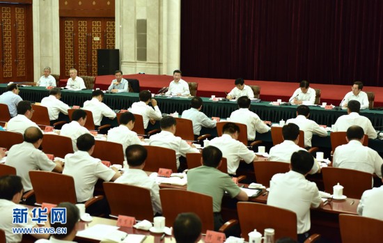 习近平：切实做好新形势下东西部扶贫协作工作