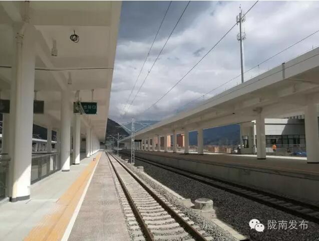 兰渝铁路最新进展！除胡麻岭隧道外已全线铺通