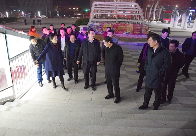 省委副书记欧阳坚一行视察陇南站阶州广场