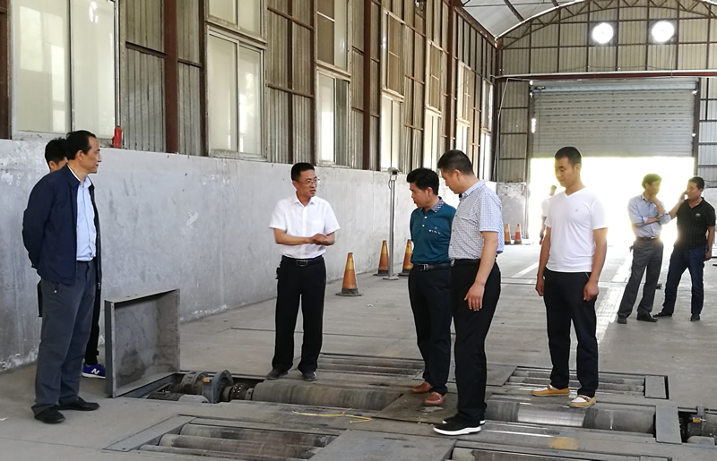 市委第三轮巡查第五巡查组深入市龙江城乡发展集团下属机动车安全技术检测公司和汽车服务公司开展巡查工作