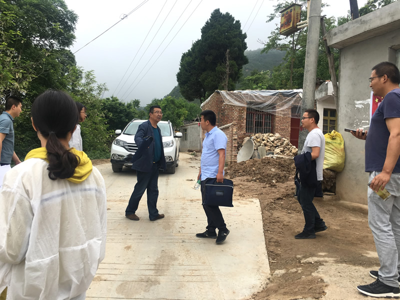 市龙江城乡发展集团公司持续开展精准扶贫帮扶工作