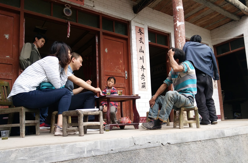 市龙江城乡发展集团公司持续开展精准扶贫帮扶工作