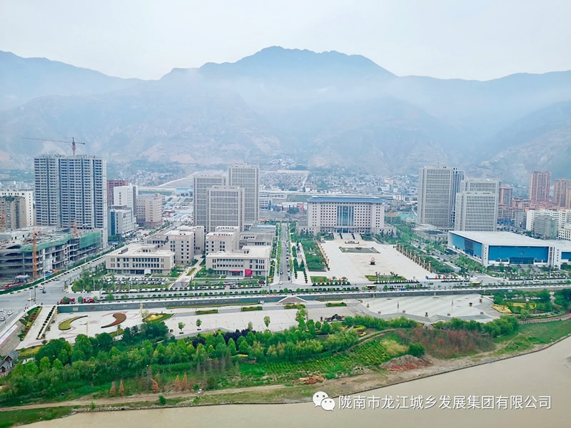 匠心倾注、喜封金顶——龙江▪双子座商住小区主体顺利封顶