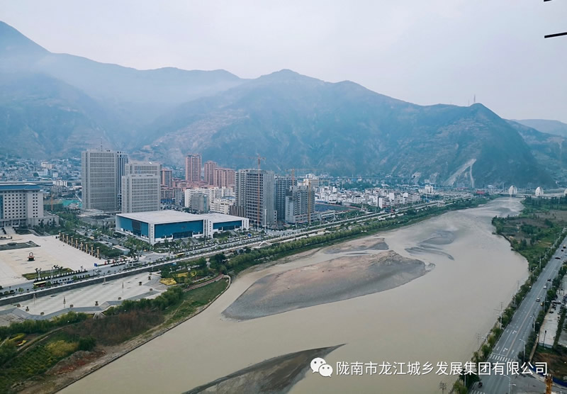 匠心倾注、喜封金顶——龙江▪双子座商住小区主体顺利封顶
