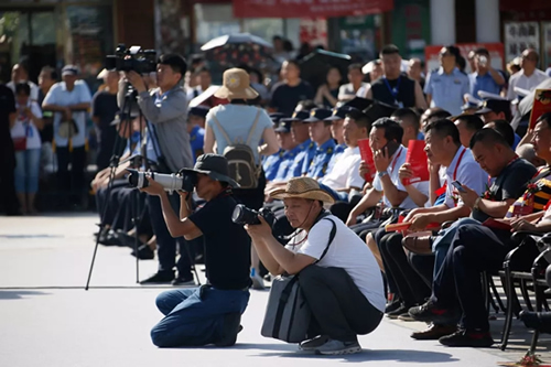 2019武都花椒产销对接（电商）洽谈会在阶州广场隆重开幕~
