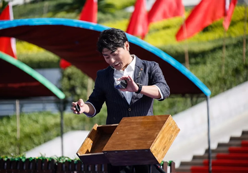 2019武都花椒产销对接（电商）洽谈会在阶州广场隆重开幕~