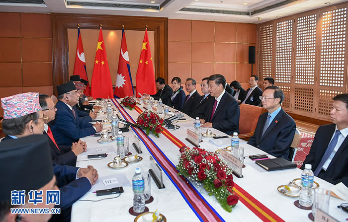 习近平会见尼泊尔共产党联合主席普拉昌达