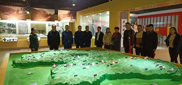 市龙江集团开展“不忘初心、牢记使命”主题党日活动