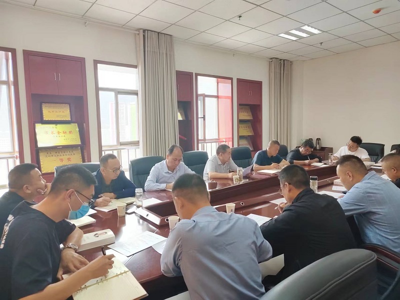 市龙江集团召开党委（扩大）会议 安排部署近期工作